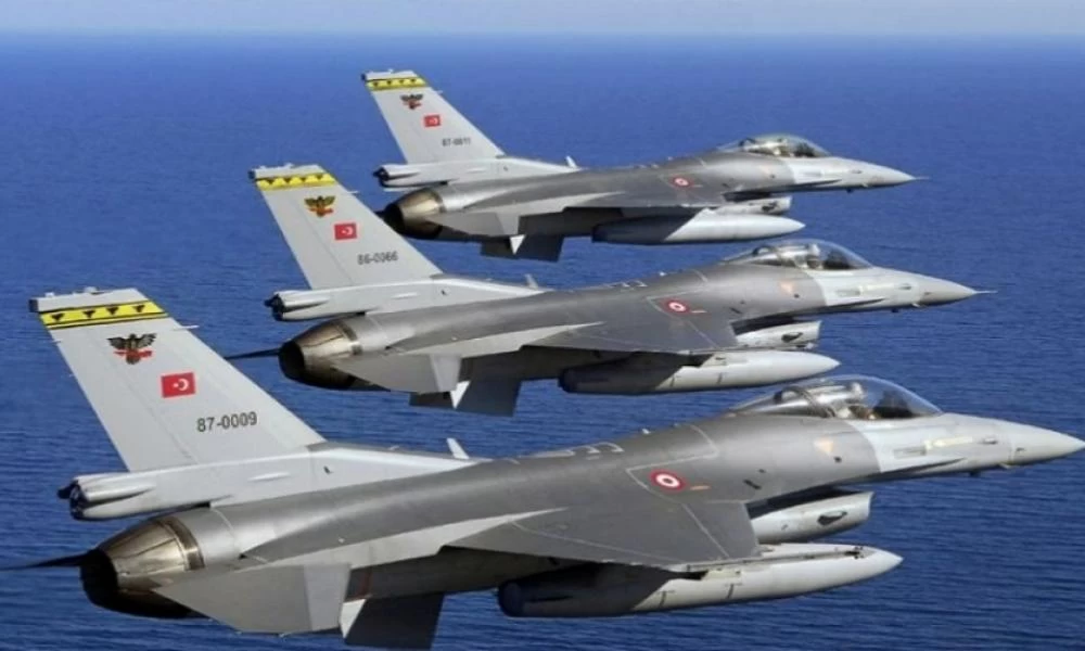 Αιγαίο: Παραβιάσεις του εναέριου χώρου από τουρκικά κατασκοπευτικά